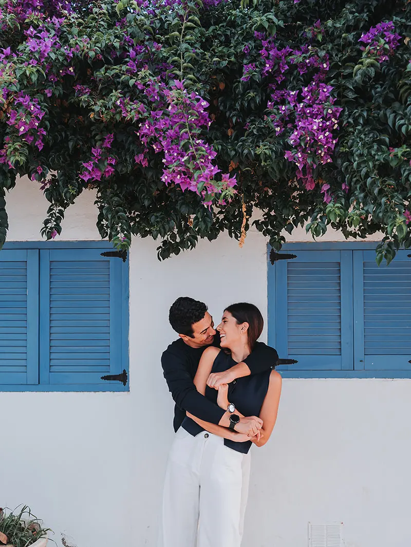 La pre-boda de Eli y Sergio en Aguamarga: risas, playa y buen rollo